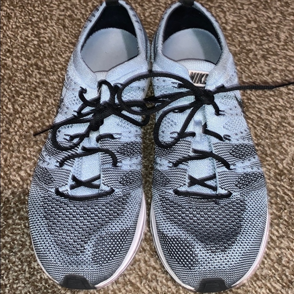 Nike Tennis Shoes Blue